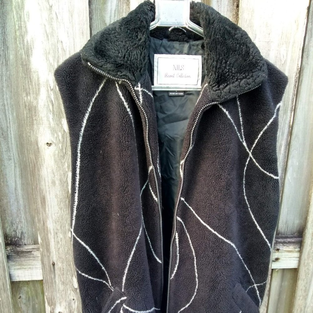 NILS Resort Collection fuzzy zip draw string vest